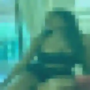 Zaïna, 27 ans, en ligne à Courcoury pour un plan cul