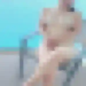 Leïla, 31 ans, connectée à Diémoz pour une rencontre coquine