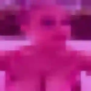 Photo exclusive de Codou, 30 ans à Dommartin-lès-Cuiseaux - plan discret