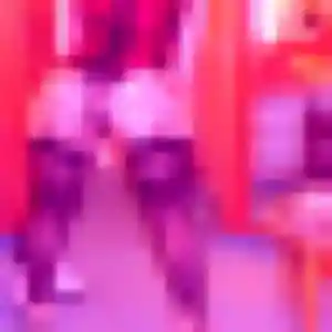 Sexy Akua, 35 ans à Douchy-Montcorbon - voir sa photo