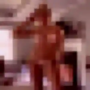 Charmante Dienaba, 27 ans à Dun-sur-Meuse - la contacter