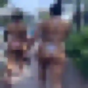 Photo de Axelle à Dung (31 ans) - plan cul sans inscription