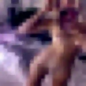 Charmante Binta, 32 ans à Epiniac - la contacter