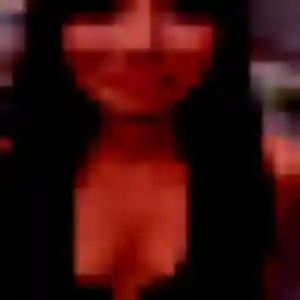 Jamila, 28 ans, en ligne à Escoutoux pour un plan cul