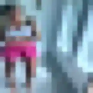 Rencontre Sarah, 27 ans à Escoville en privé