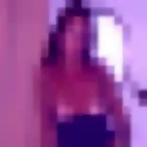 Adeola (34 ans) à Étretat attend une rencontre rapidement