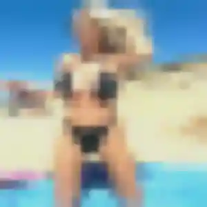 Éléonore, 34 ans, disponible à Famars pour un plan cul