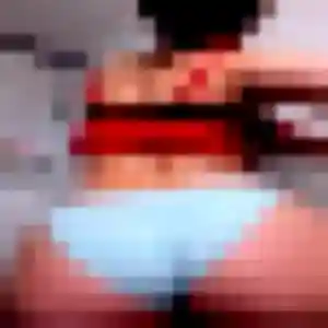 Atieno, 27 ans, connectée à Fleurieux-sur-l'Arbresle pour une rencontre coquine