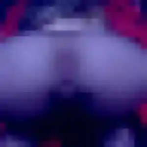Antoinette, 32 ans, en ligne à Flogny-la-Chapelle pour une rencontre coquine