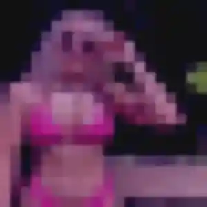 Photo privée de Faustine, 35 ans à Fontaines-en-Sologne - plan discret