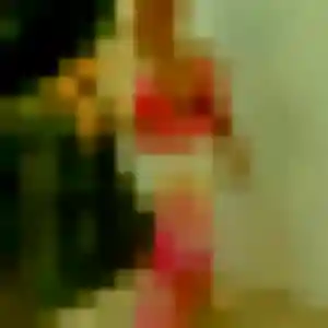 Photo de Sarah à Frénouville (32 ans) - plan cul discret