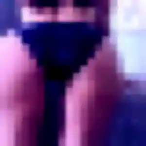 Bola, fille de 27 ans propose plan cul à Fresquiennes