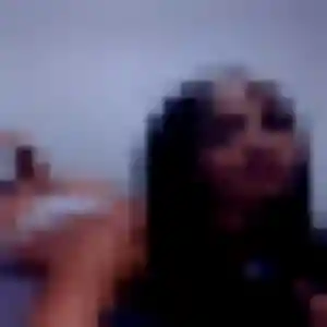 Rejoins Oluchi, 33 ans à Frontonas en privé