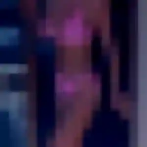 Takha, 27 ans, connectée à Gençay pour un plan cul