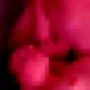 Naïma, 23 ans, connectée à Germigny-l'Évêque pour une rencontre coquine