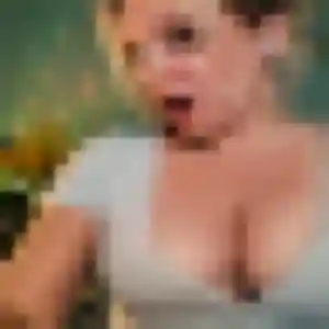 Evelyne, femme de 30 ans propose plan cul à Gonfaron