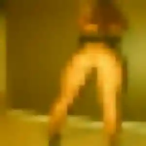Photo sexy de Olufunmi, 39 ans à Grambois - plan discret