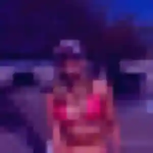 Linda, 42 ans, en ligne à Grandrieu pour une rencontre coquine