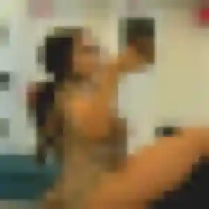 Philippine, 35 ans, veut un plan cul à Guernes