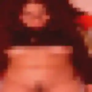 Titilayo, 34 ans, cherche un plan cul à Guiscriff