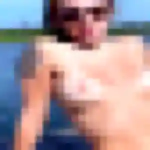 Découvre Perpétue, 29 ans à Hambach en privé