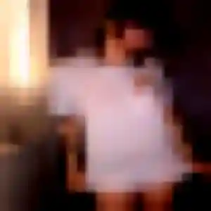 Rejoins Bahati, 37 ans à Hautefort en privé