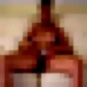 Oluchi, 27 ans, veut un plan cul à Honfleur