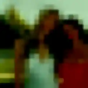 Lola, femme de 24 ans propose plan cul à Horgues