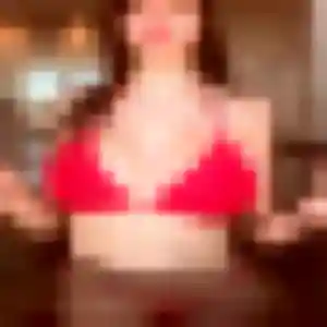 plan cul à Houdan : profil de Xénia, 30 ans - inscription gratuite