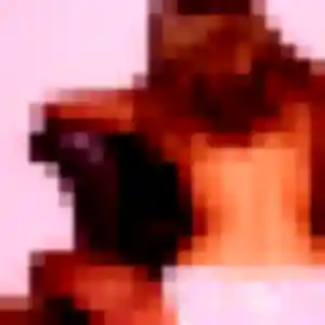 Découvre Nafi, 27 ans à Igny en privé