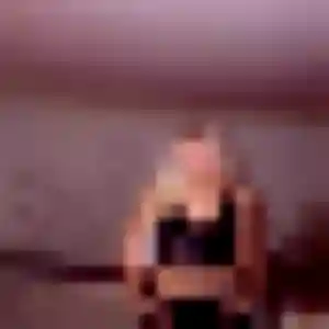 Charmante Louisette, 24 ans à Jaillans - la contacter