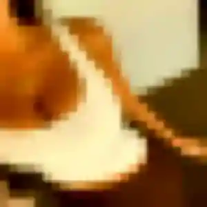 Photo privée de Codou, 29 ans à La Celle-Saint-Avant - rencontre coquine