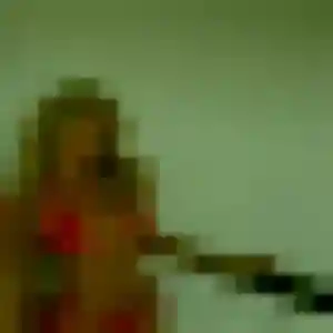 Charmante Laura, 28 ans à La Celle-Saint-Cyr - la contacter