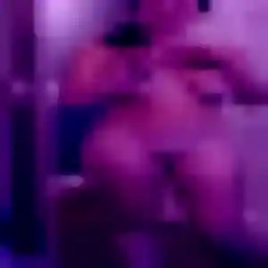 Rejoins Omotola, 43 ans à La Celle-sur-Loire en privé