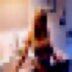 Christelle, 33 ans, connectée à La Chapelle-de-Guinchay pour un plan cul