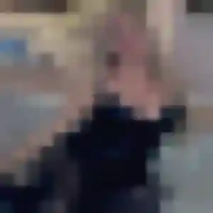 Photo de Prisca à La Ferrière-Bochard (38 ans) - plan cul discret