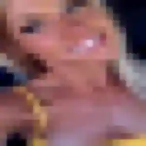 Shade, 23 ans, connectée à La Haie-Fouassière pour une rencontre coquine