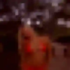 Akinyi, 29 ans, connectée à La Neuville-Chant-d'Oisel pour une rencontre coquine