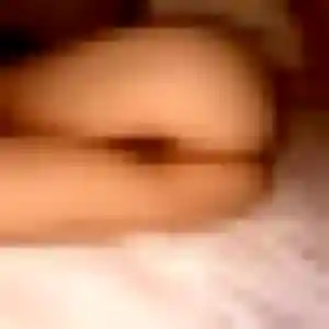 Ndèye, femme de 30 ans veut plan cul à La Tour-d'Auvergne