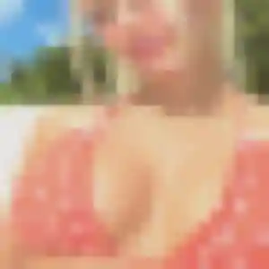 Sexy Oumou, 42 ans à La Vôge-les-Bains - voir sa photo