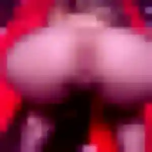 Photo exclusive de Akua, 27 ans à Lagraulière - rencontre sans lendemain