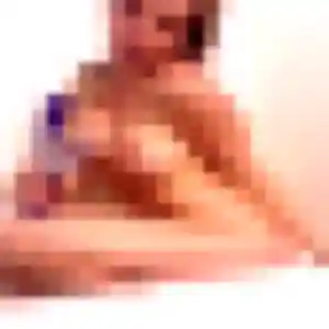 Élise, fille de 25 ans cherche plan cul à Langouet