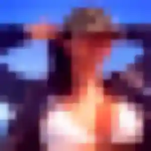 Fama (23 ans) à Lanmeur attend une rencontre rapidement