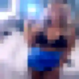 Rosalie, 28 ans, en ligne à Laval-sur-Vologne pour un plan cul