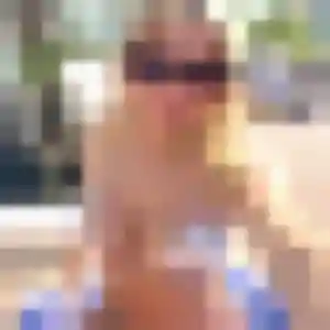 Photo exclusive de Élise, 24 ans à Le Broc - plan discret