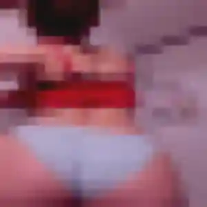 Maguette, 28 ans, dispo pour plan cul à Le Burgaud