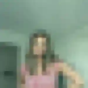 Photo de Adja à Le Doulieu (43 ans) - plan cul discret