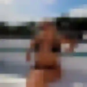Delphine (40 ans) à Le Vivier-sur-Mer attend un plan cul ce soir