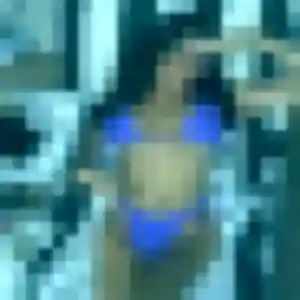 Jeanine, femme de 25 ans propose plan cul à Leers