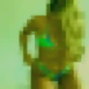 Capucine, 42 ans, connectée à Levier pour une rencontre coquine